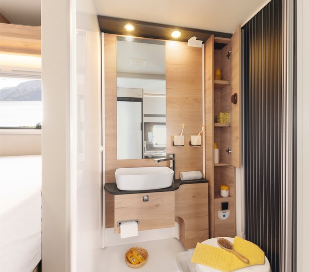 Baño + ducha Autocaravana Dethleffs Globebus i1 Active 2026